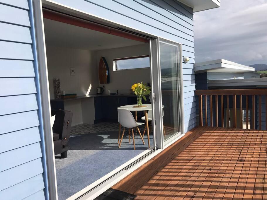 The Blue Beach House Mangawhai Esterno foto