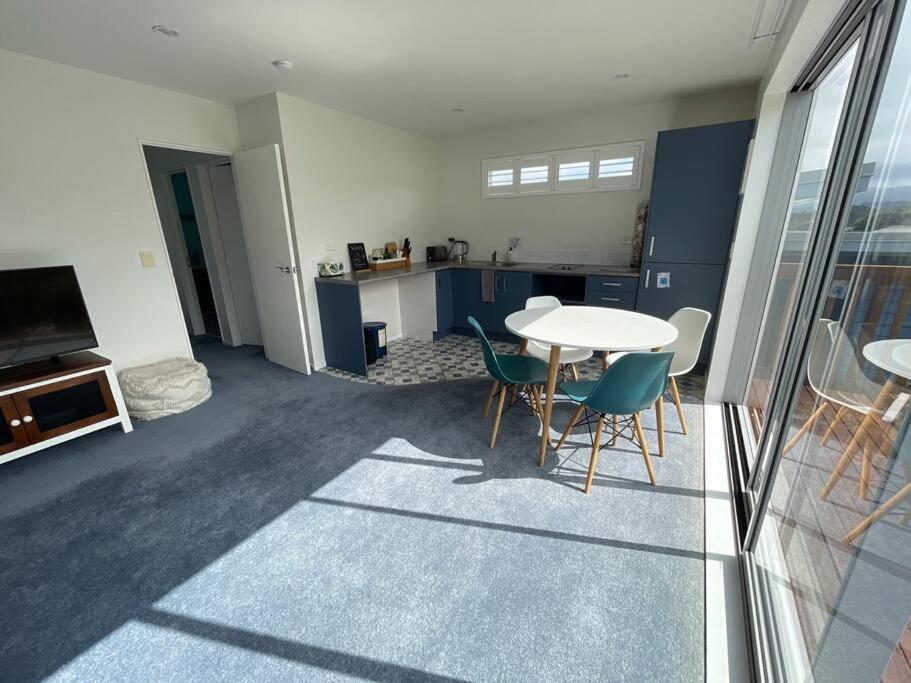 The Blue Beach House Mangawhai Esterno foto