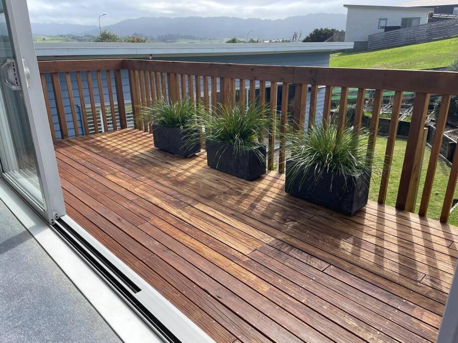 The Blue Beach House Mangawhai Esterno foto